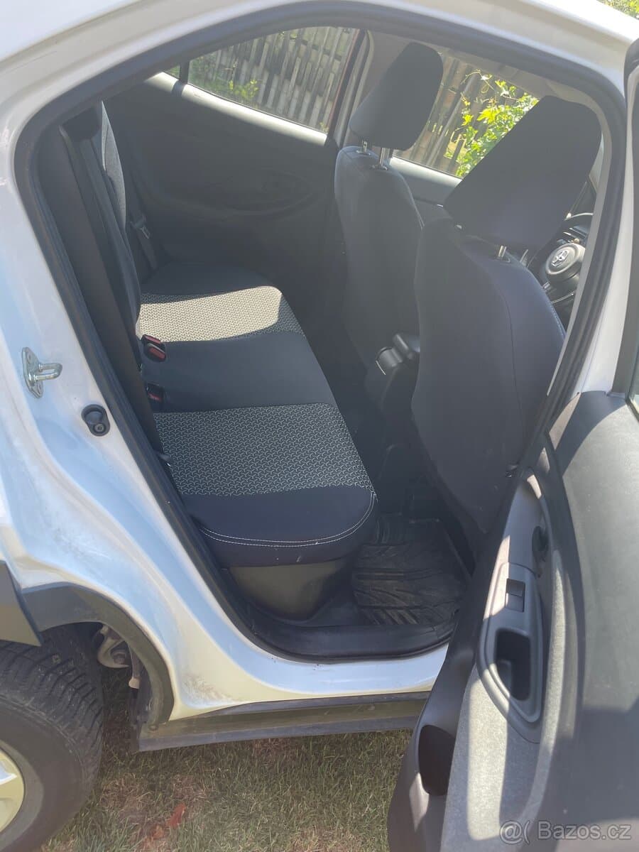2022 Toyota YARIS - 6