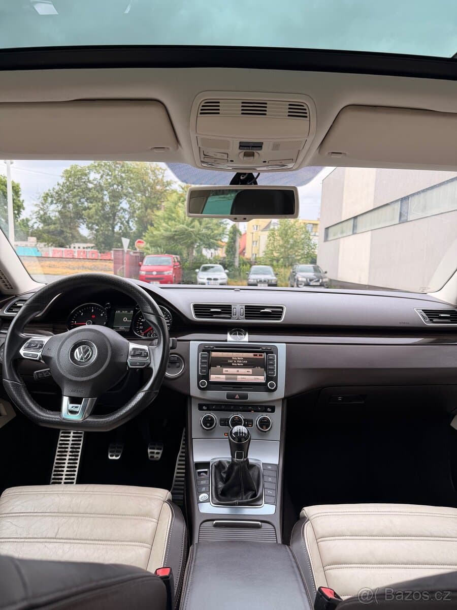 2013 Volkswagen PASSAT CC - 6