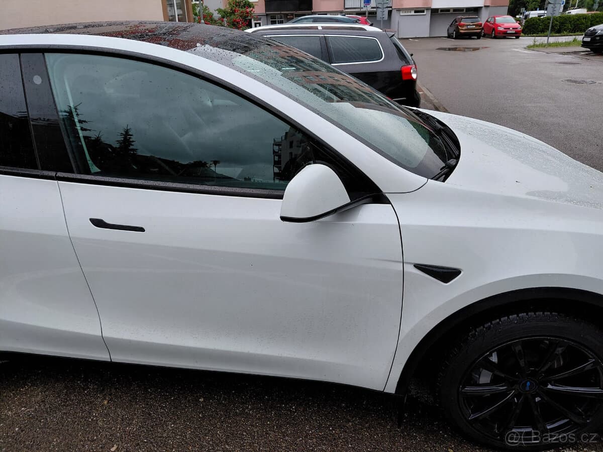 2023 Tesla MODEL Y - 6