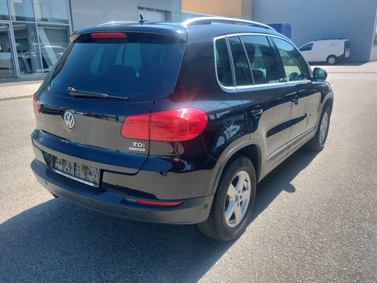 2012 Volkswagen TIGUAN - 6