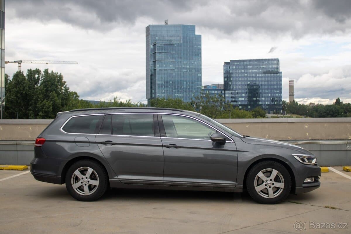 2016 Volkswagen PASSAT - 6