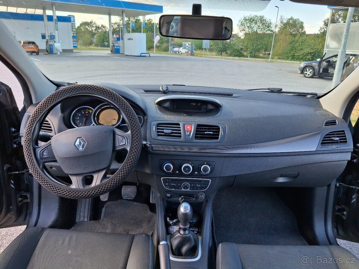 2011 Renault MEGANE - 6