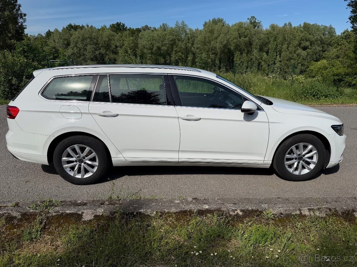 2021 Volkswagen PASSAT - 6