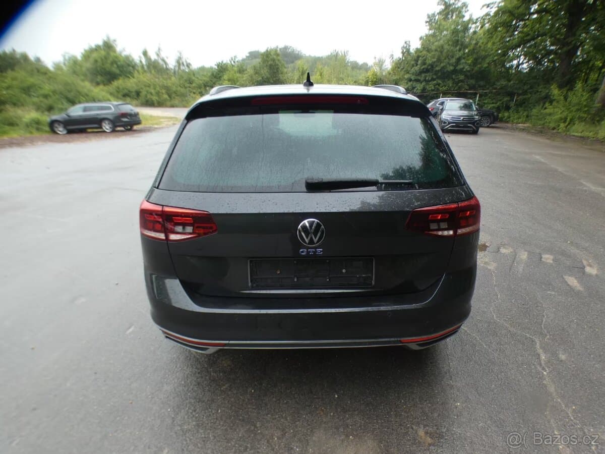 2021 Volkswagen PASSAT - 6