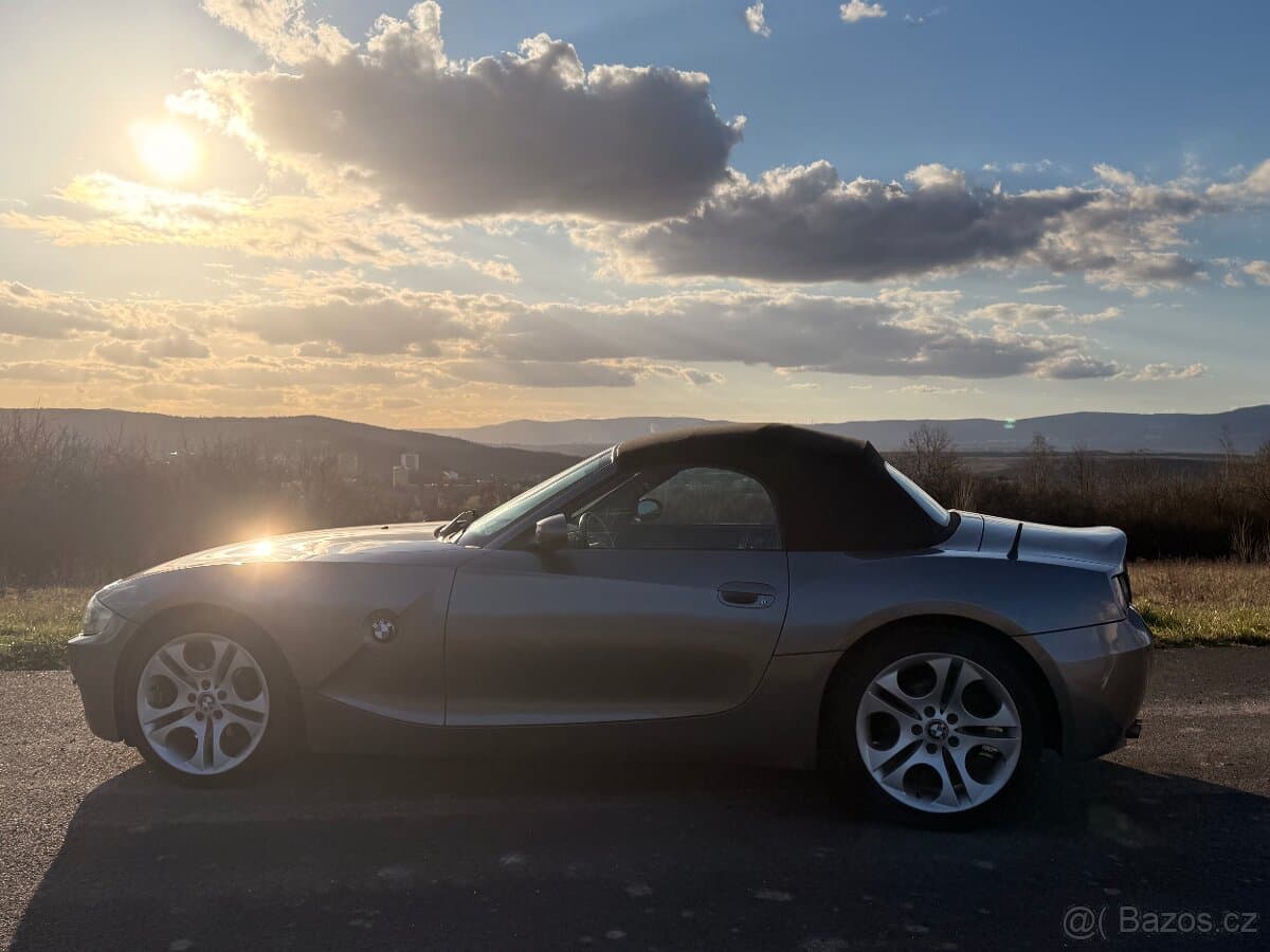 2004 BMW Z4 - 6