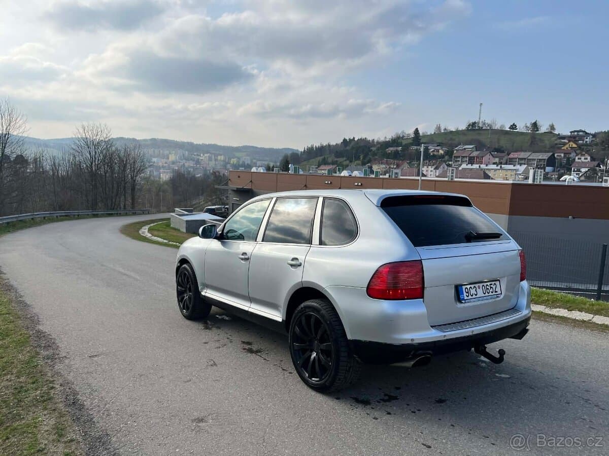 Porsche CAYENNE - 6