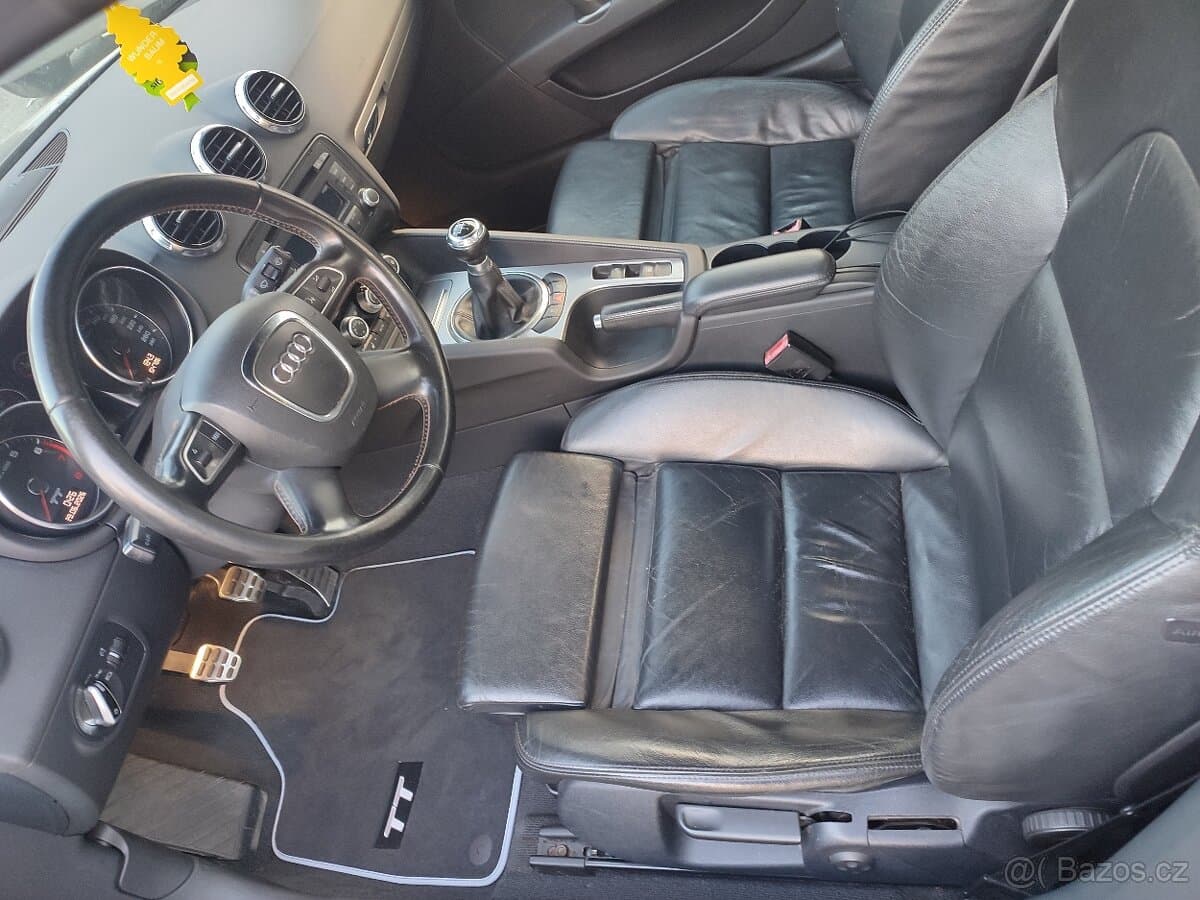 2011 Audi TT - 6