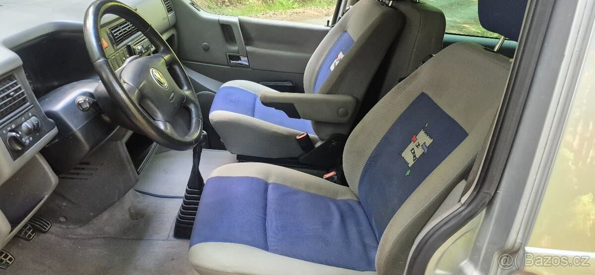 2001 Volkswagen MULTIVAN - 6