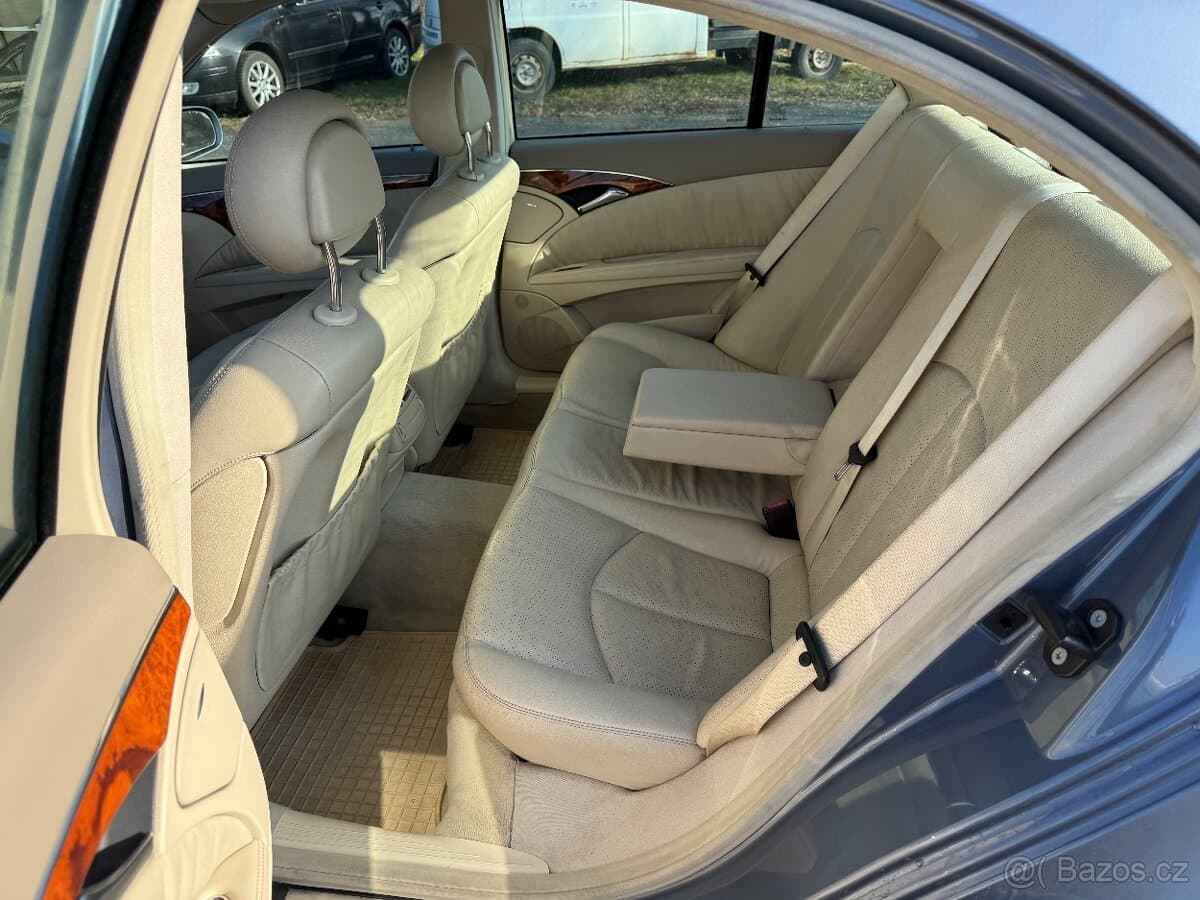2004 Mercedes-Benz E-CLASS - 6