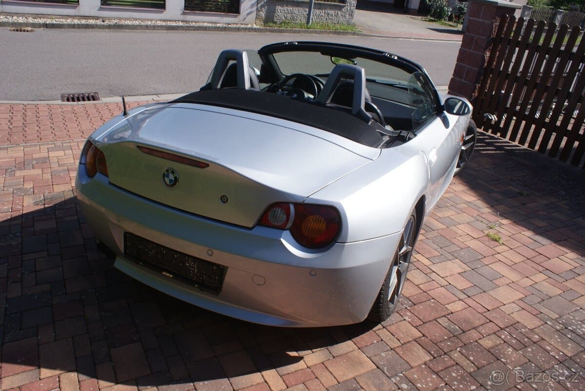 2004 BMW Z4 - 6
