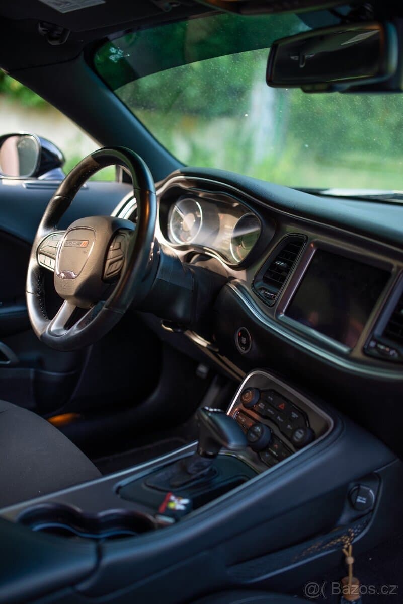 2021 Dodge CHALLENGER - 6
