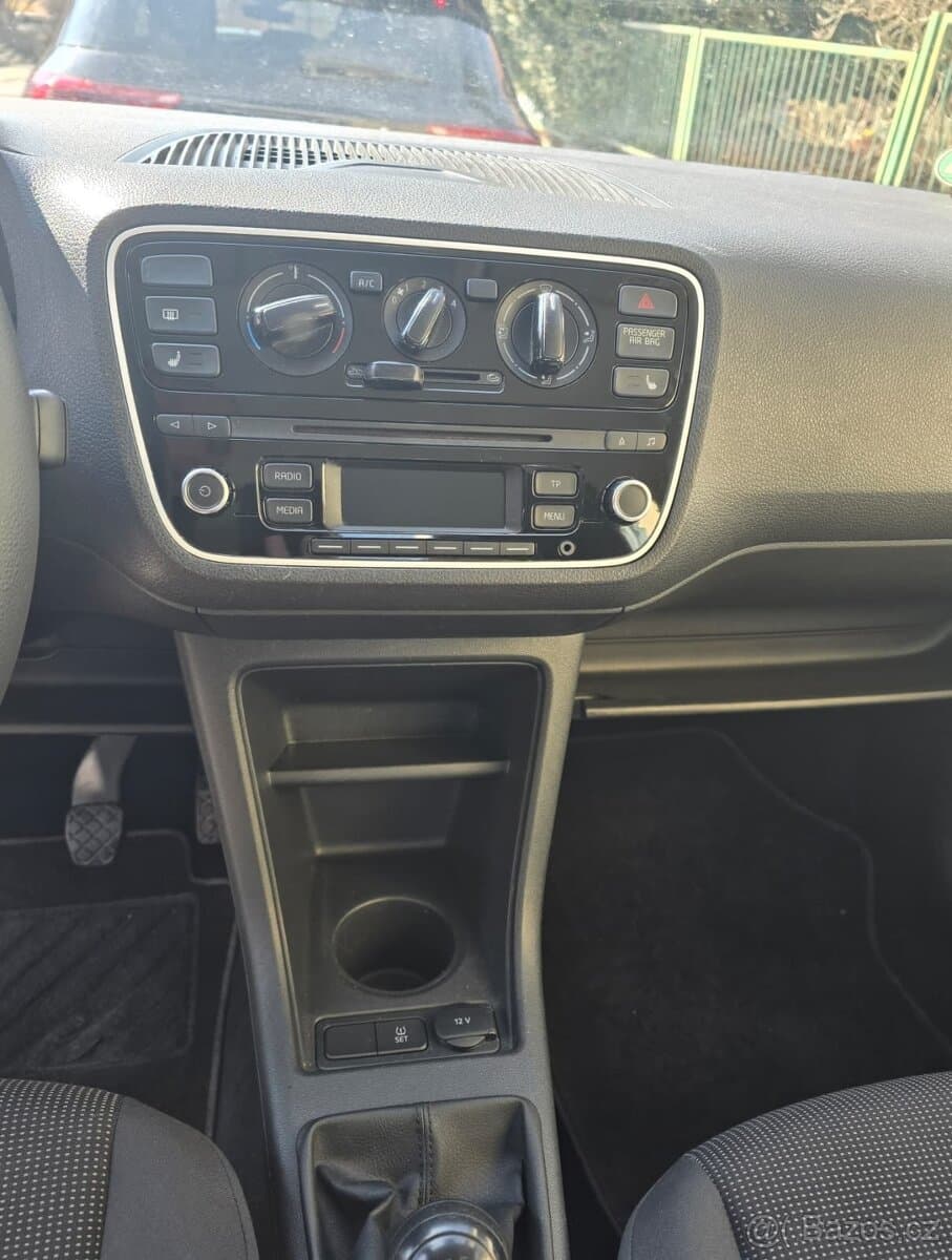 2015 Volkswagen UP! - 6