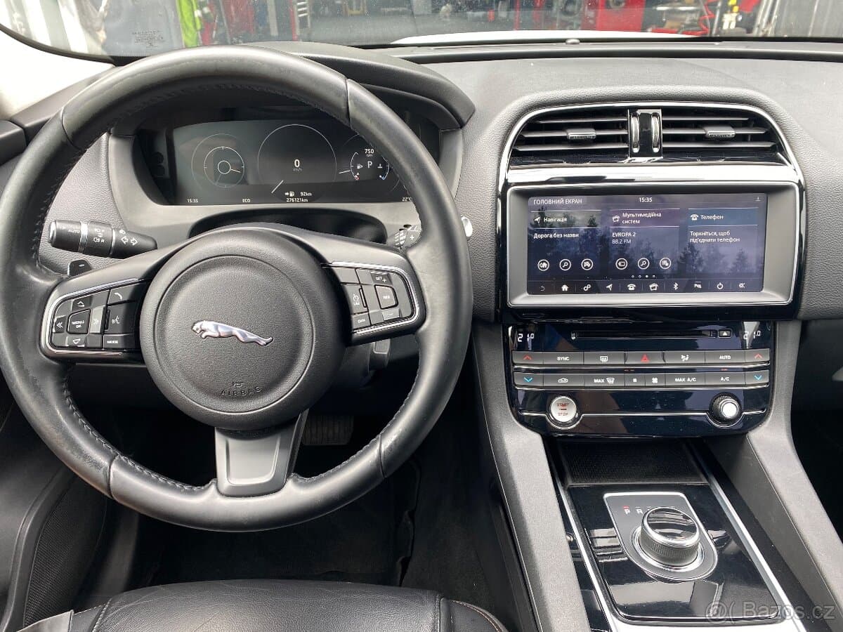 2018 Jaguar F-PACE - 6