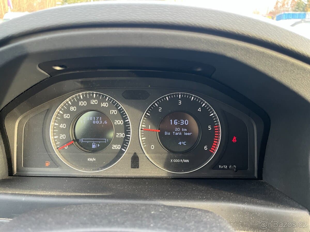 2008 Volvo V70 - 6