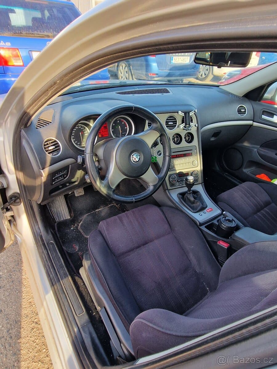 2009 Alfa Romeo 159 - 6