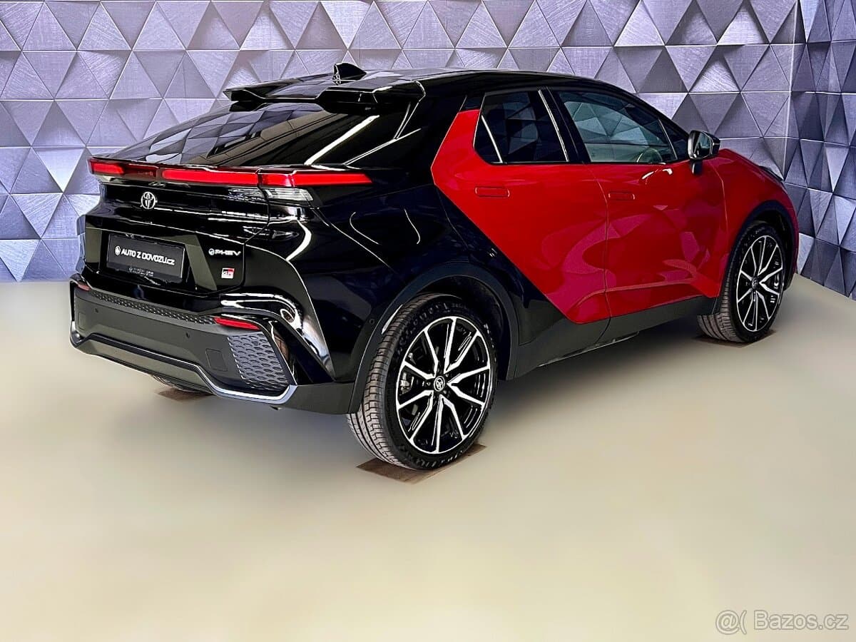 2024 Toyota C-HR - 6