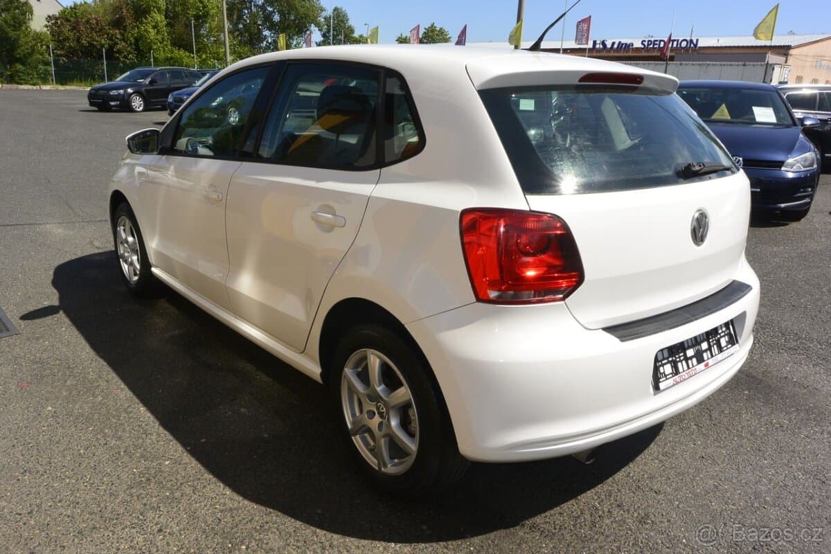 2013 Volkswagen POLO - 6