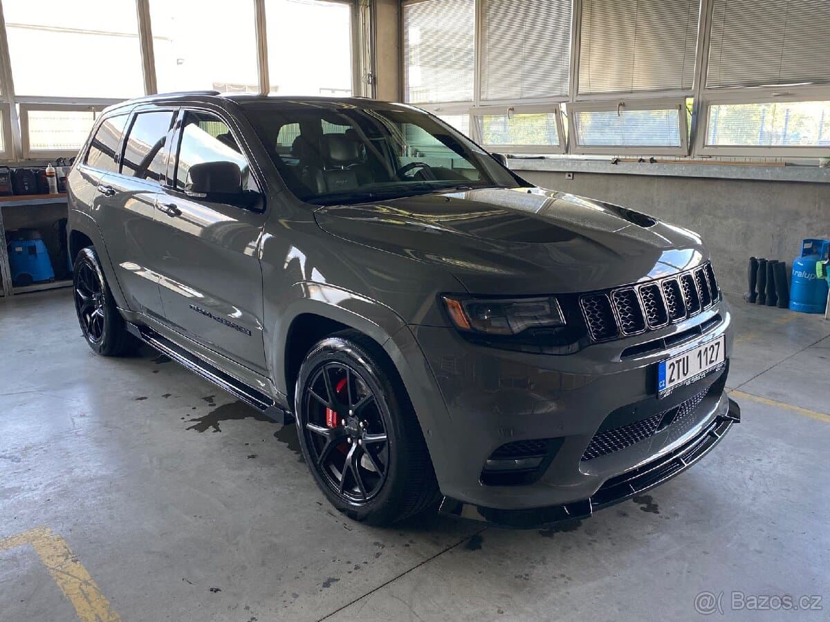 2020 Jeep CHEROKEE - 6