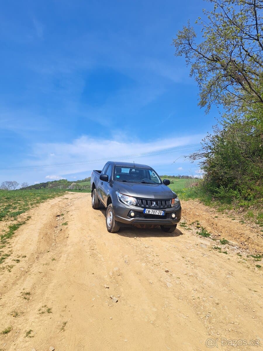 2016 Mitsubishi OSTATNÍ - 6