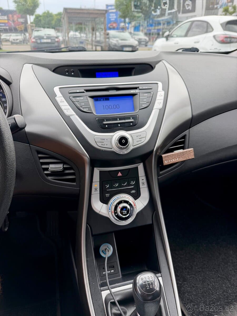 2011 Hyundai ELANTRA - 6
