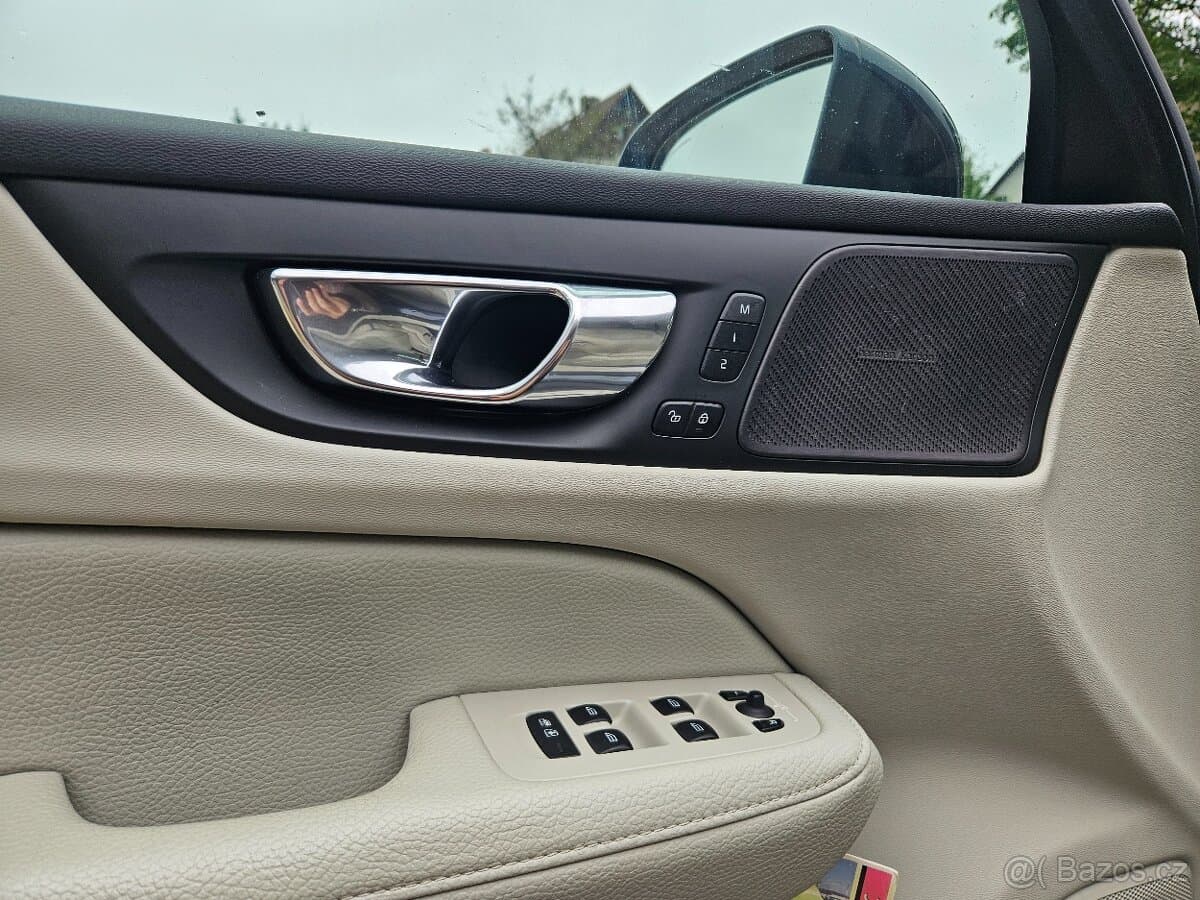 2019 Volvo V60 - 6