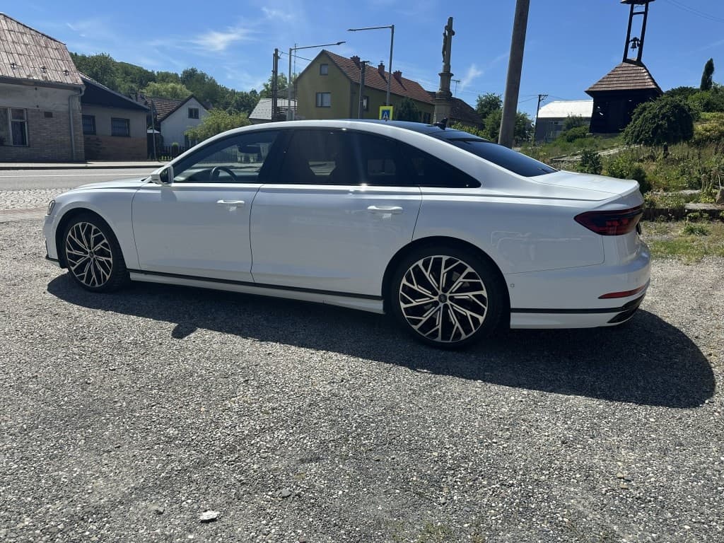 2020 Audi A8 - 6