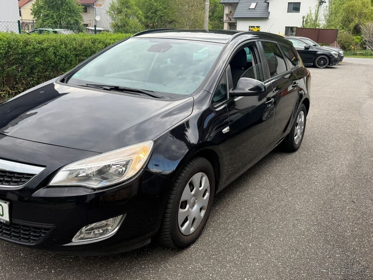 2011 Opel ASTRA - 6