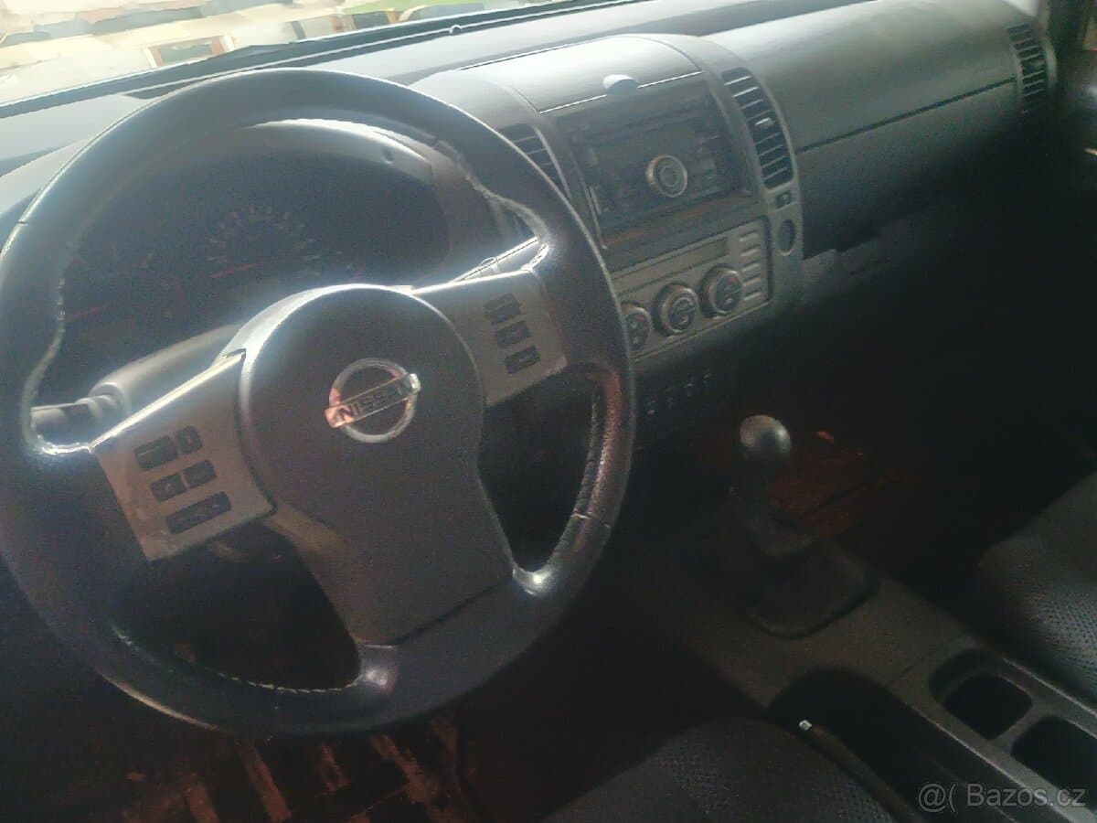 2009 Nissan NAVARA - 6