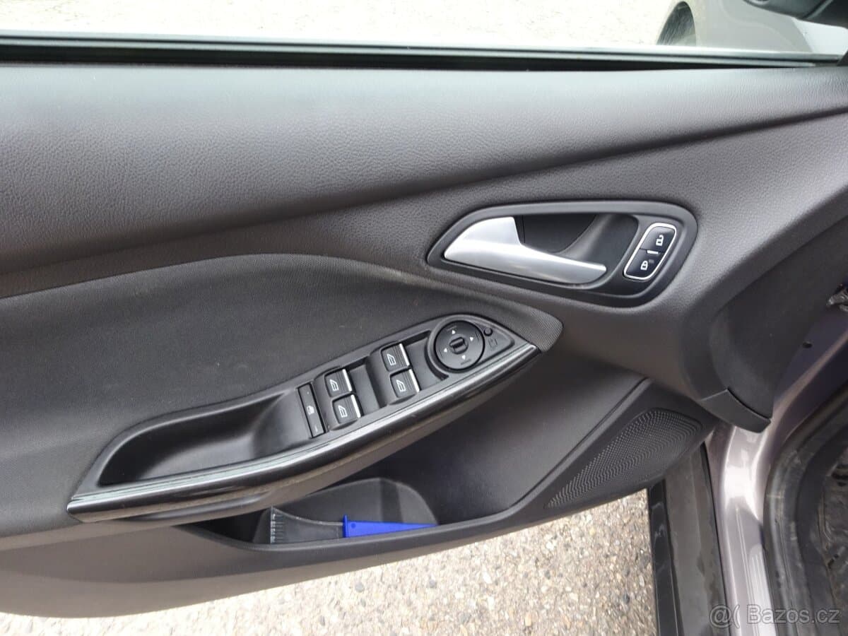2015 Ford FOCUS - 6