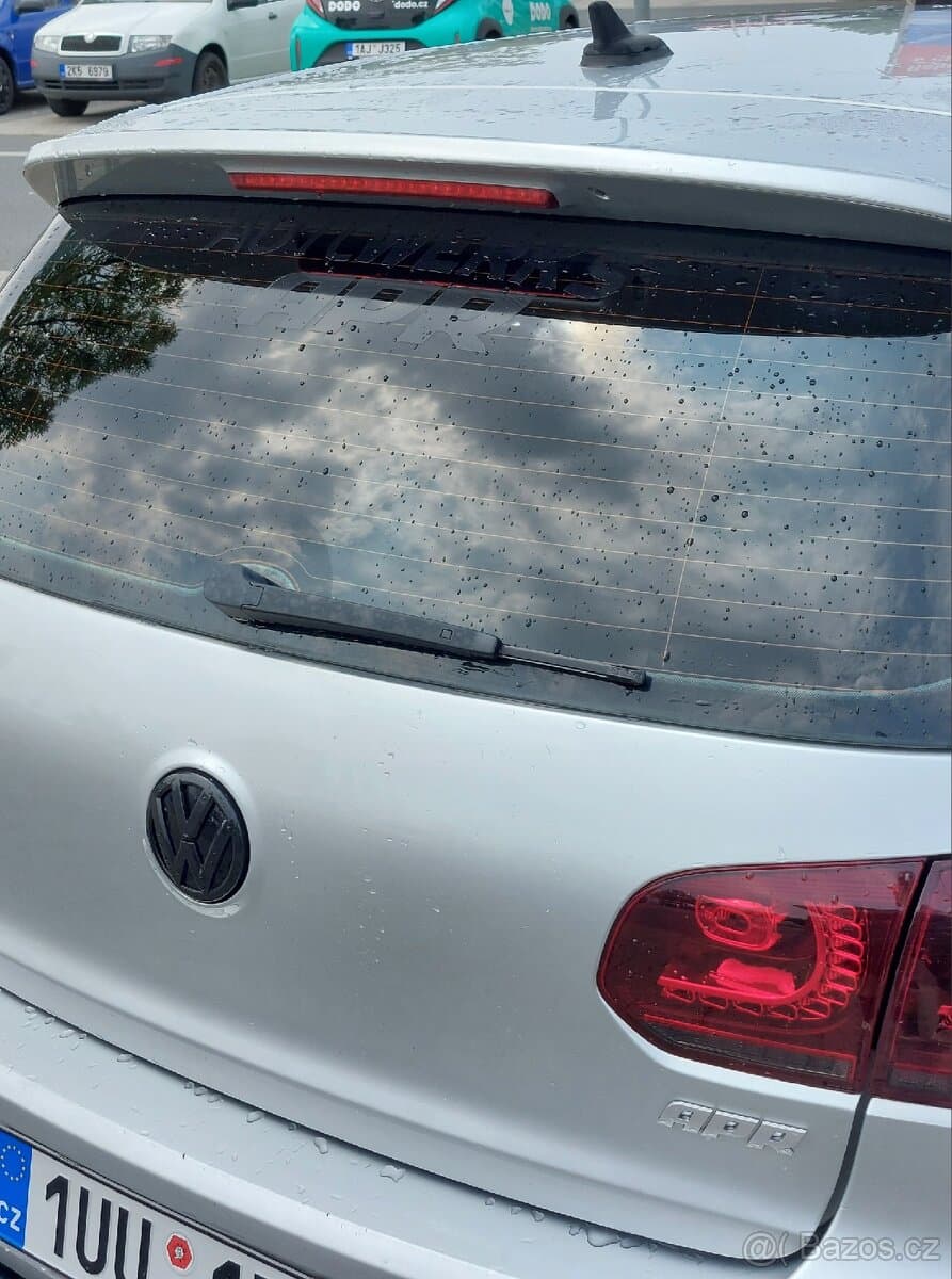 Volkswagen GOLF - 6