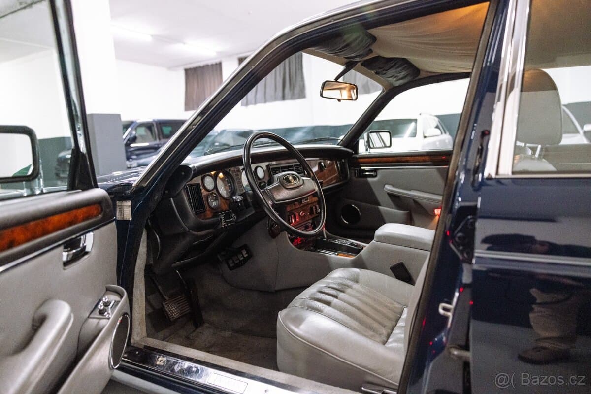 1988 Jaguar XJ - 6