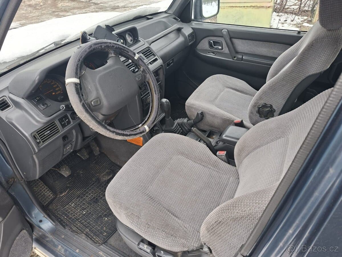 1996 Mitsubishi PAJERO - 6