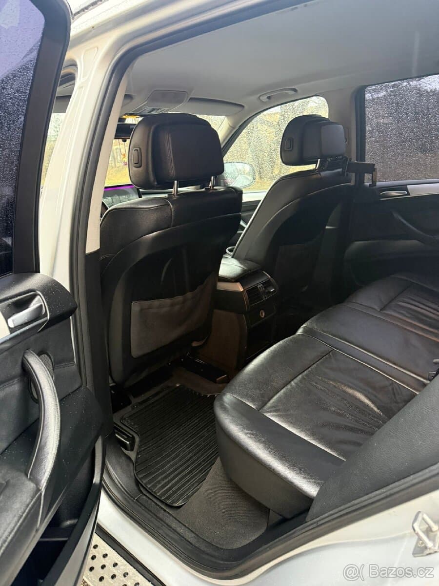 2010 BMW X5 - 6