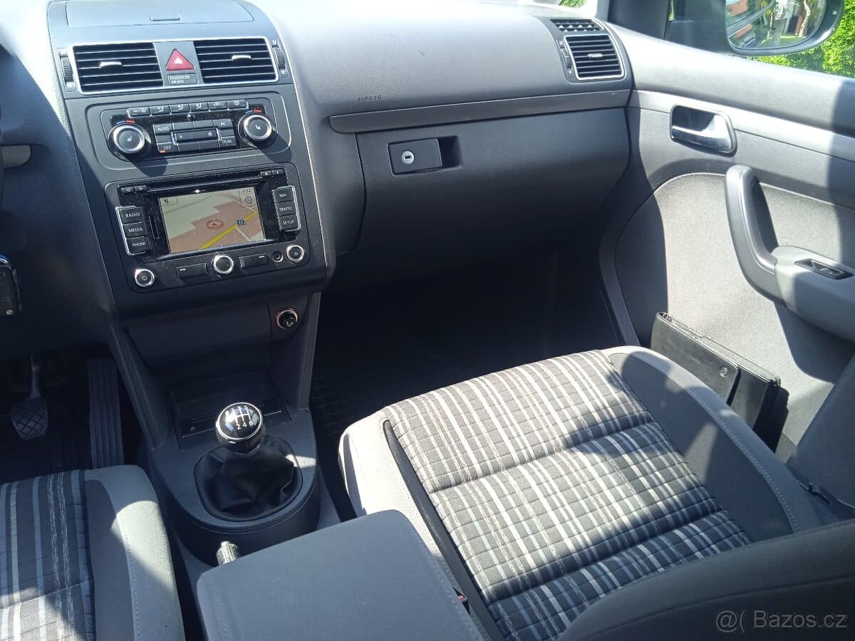 2011 Volkswagen TOURAN - 6