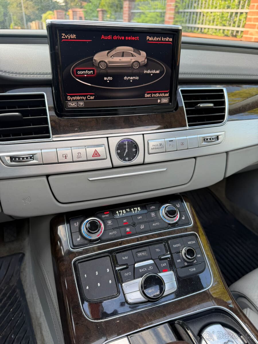 2012 Audi A8 - 6