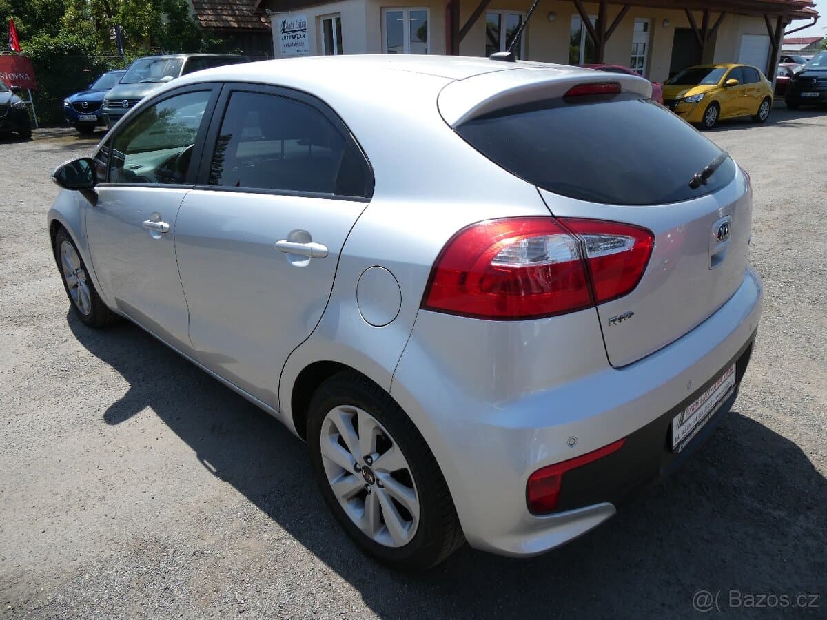 2016 Kia RIO - 6