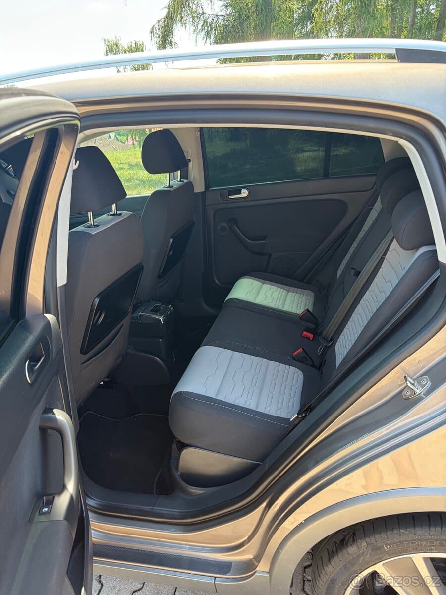 2010 Volkswagen GOLF - 6