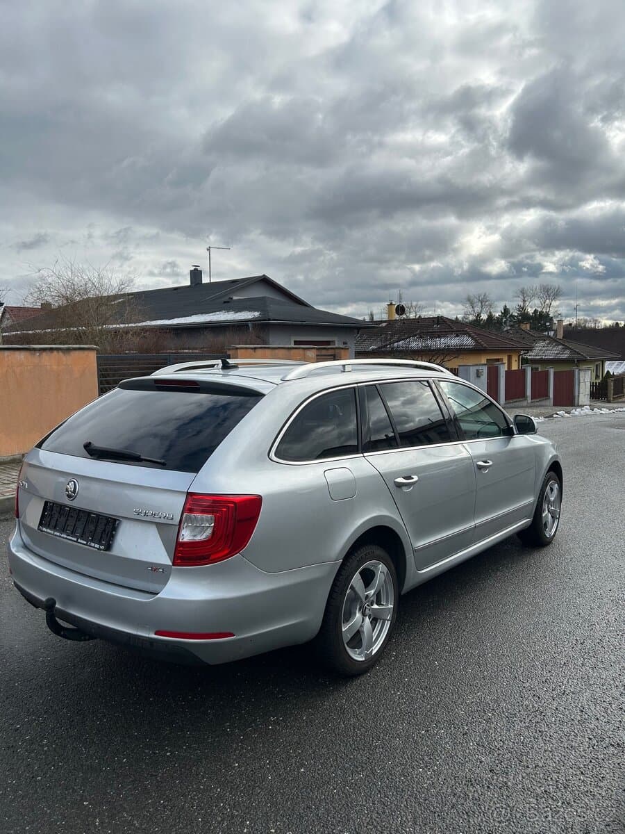 2014 Škoda SUPERB - 6