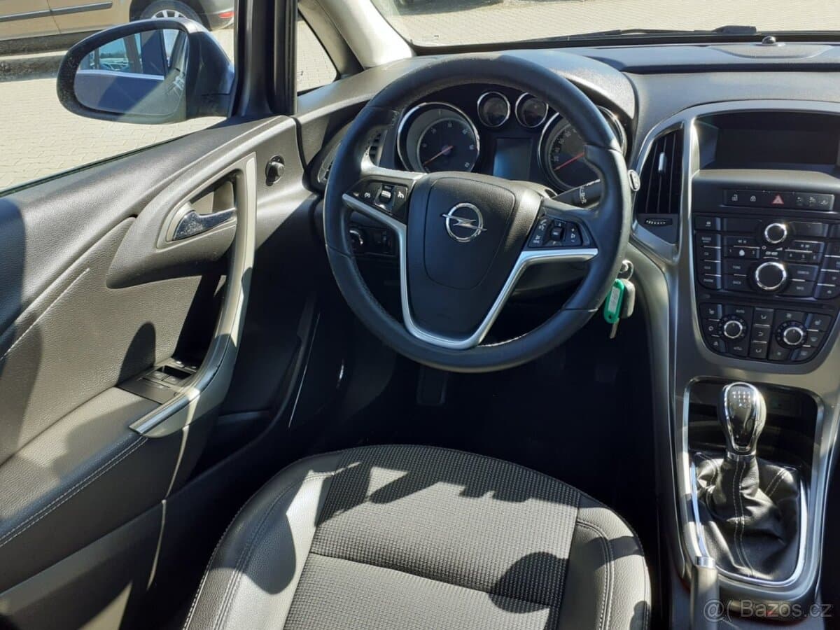 2011 Opel ASTRA - 6