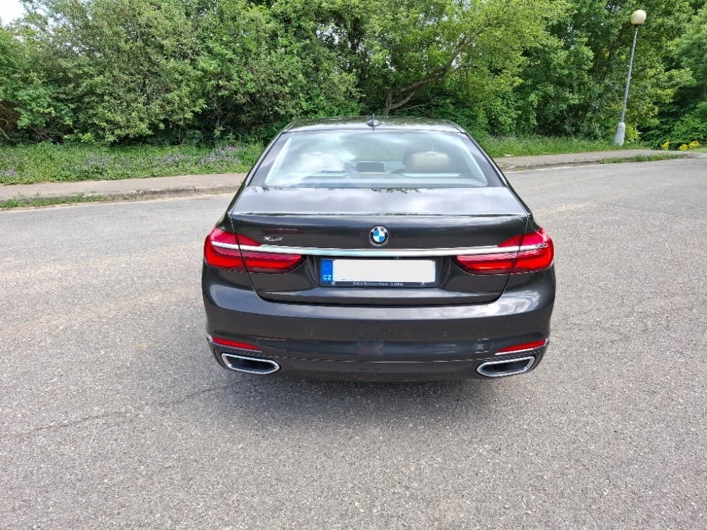 2015 BMW 7-SERIES - 6
