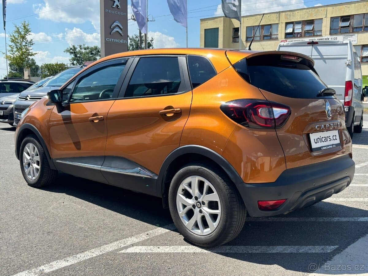 2019 Renault CAPTUR - 6