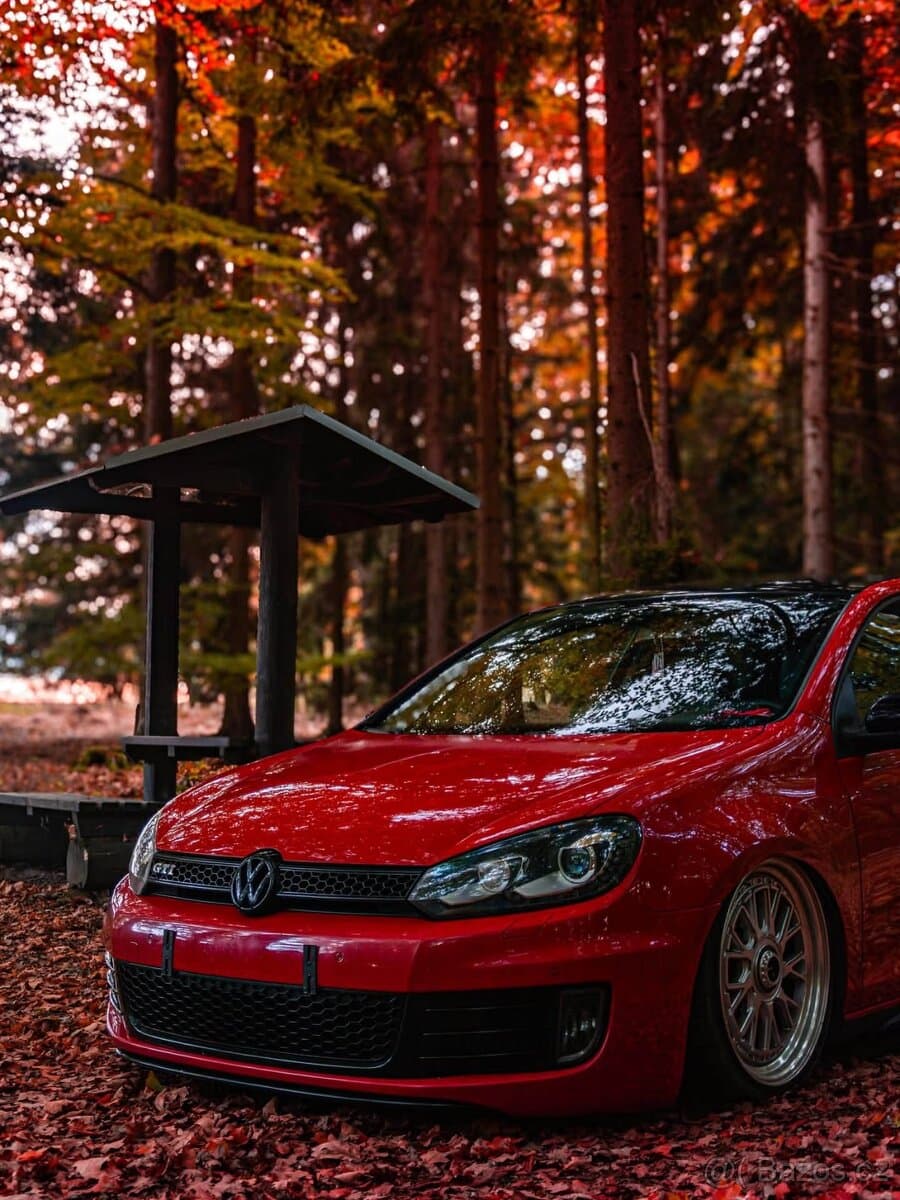 Volkswagen GOLF - 6