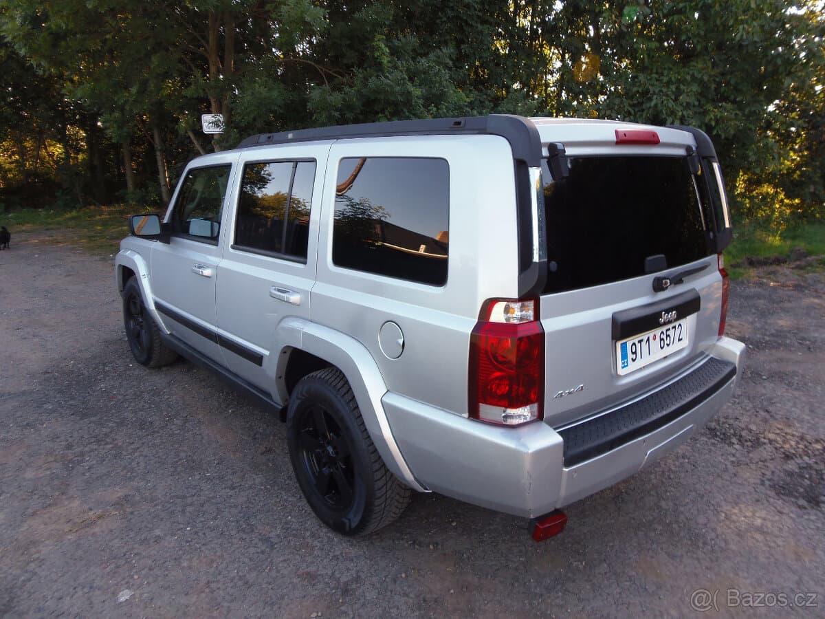2007 Jeep COMMANDER - 6