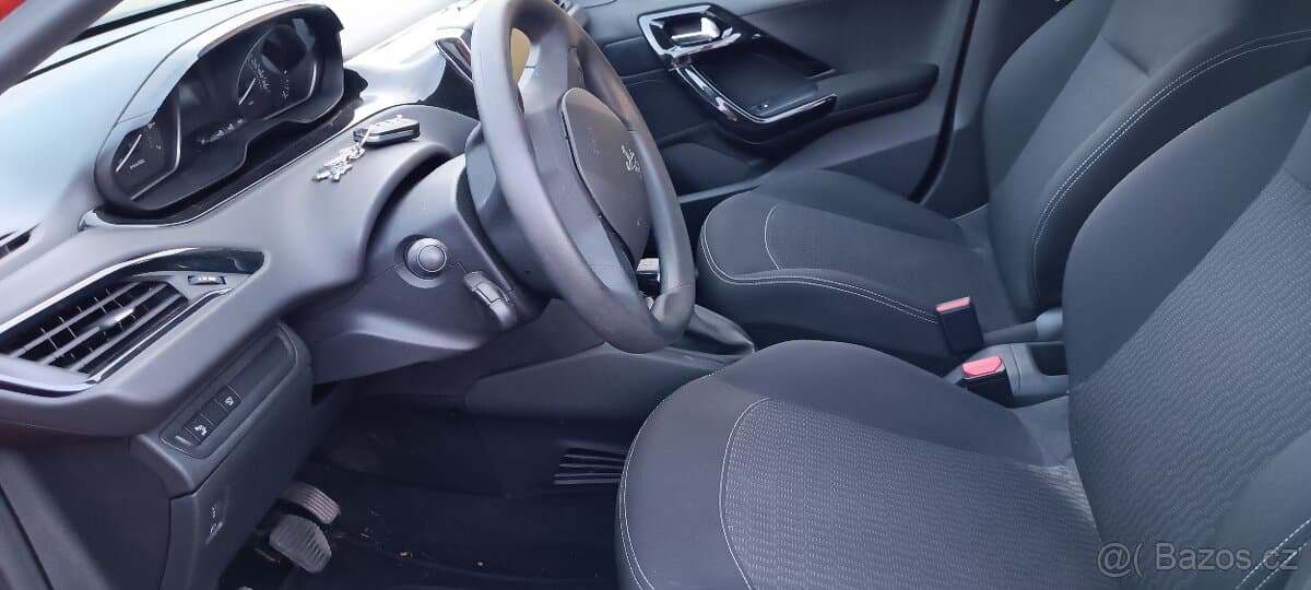 2019 Peugeot 208 - 6