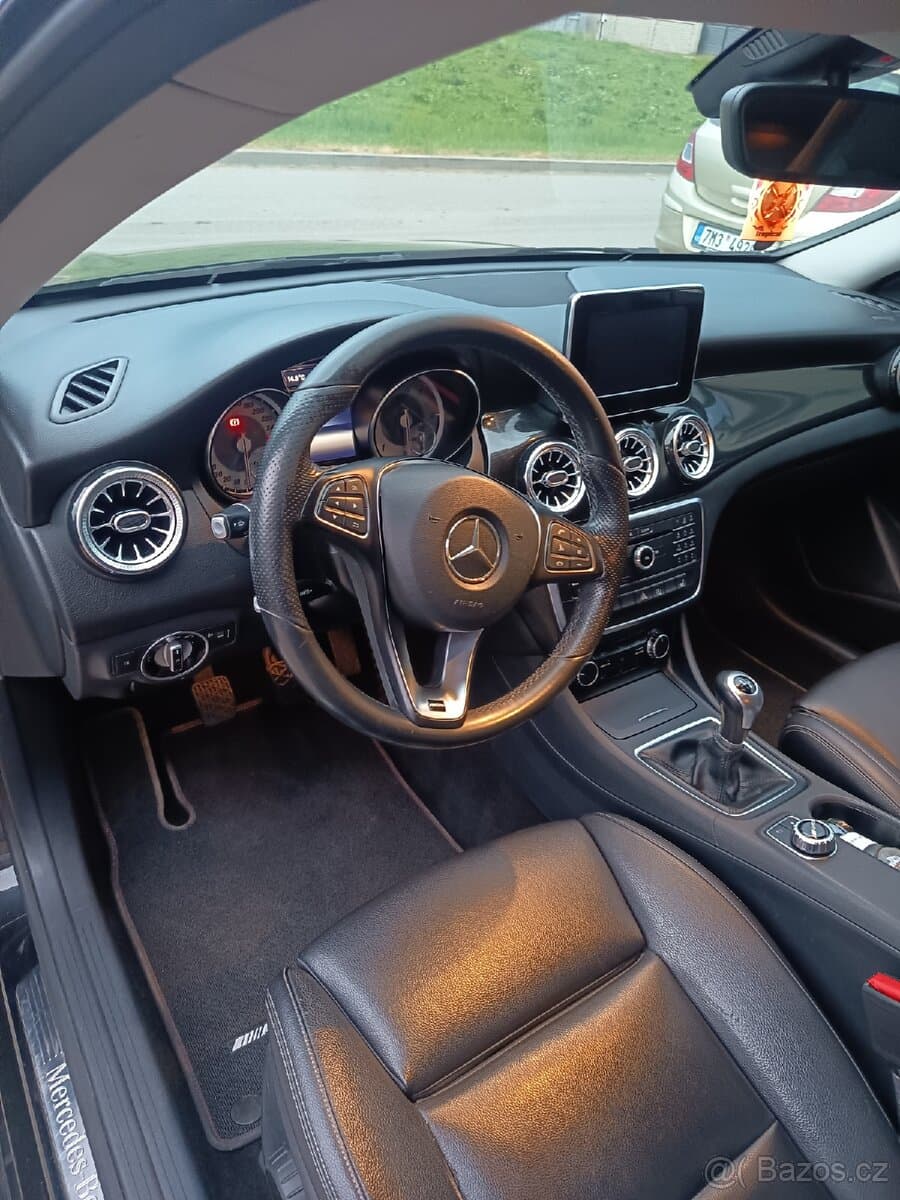 2015 Mercedes-Benz CLA - 6