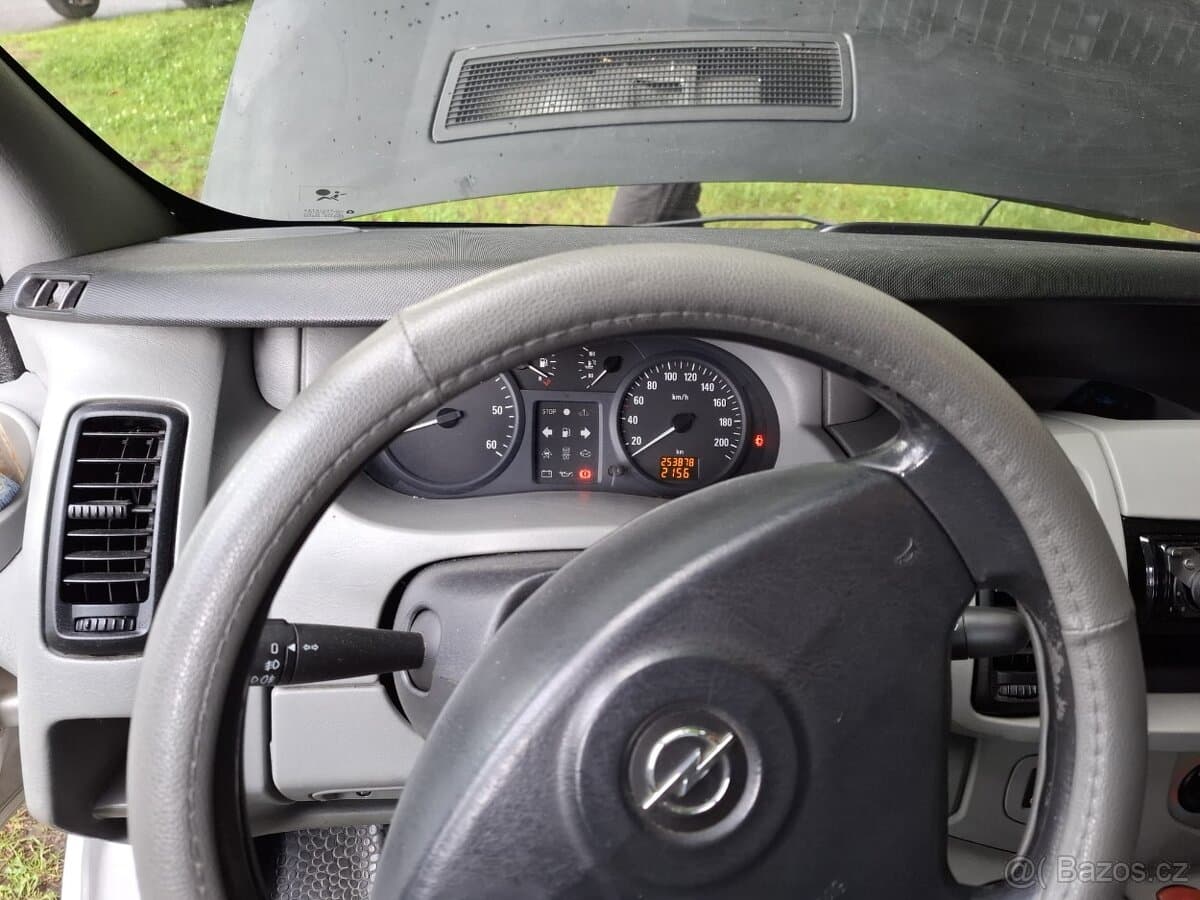 Opel VIVARO - 6
