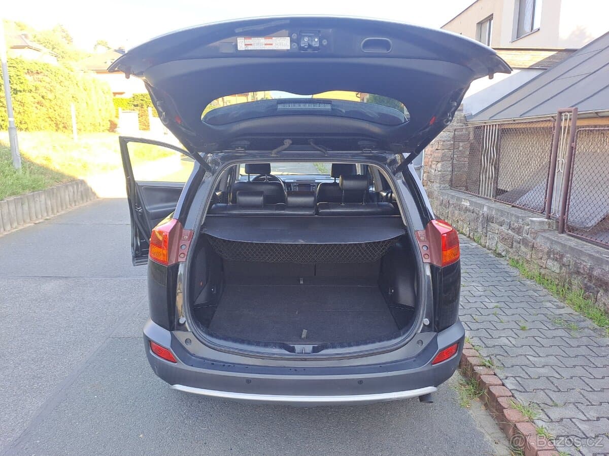 2014 Toyota RAV4 - 6