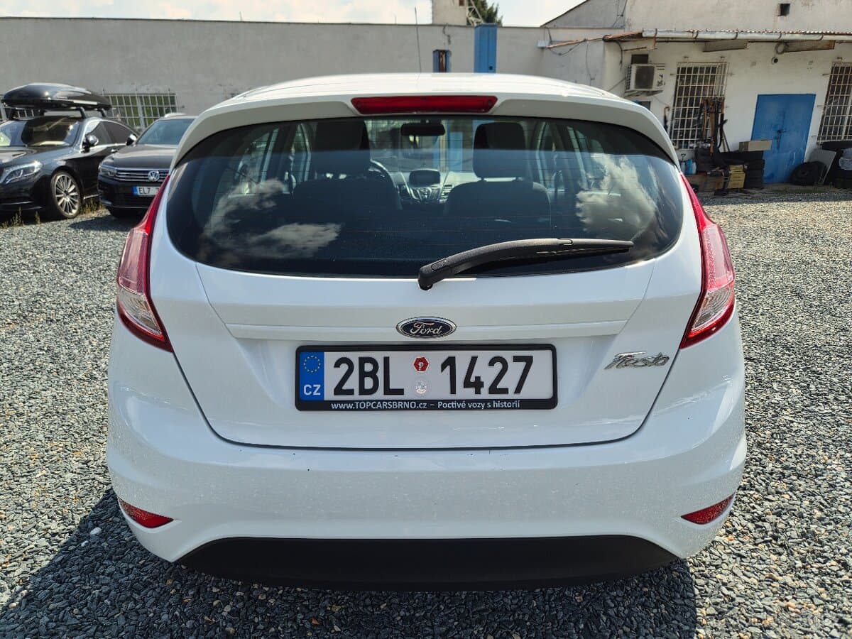 2015 Ford FIESTA - 6