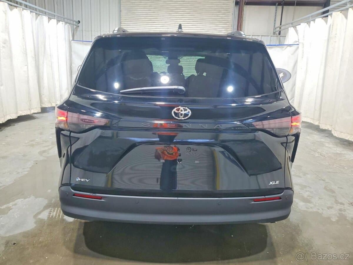 2026 Toyota SIENNA - 6