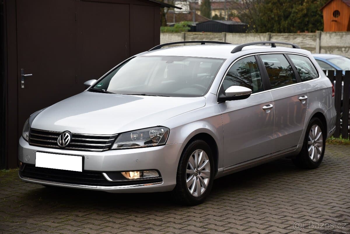 2012 Volkswagen PASSAT - 6